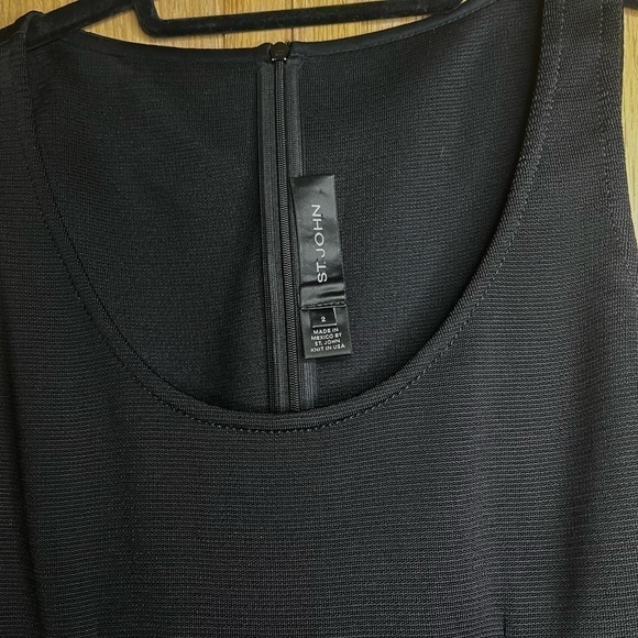 St.John Black Gown - Picture 2 of 6